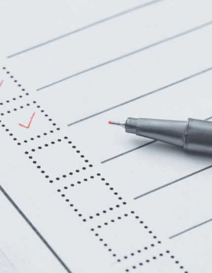 Draft an Employee Onboarding Checklist and Timeline